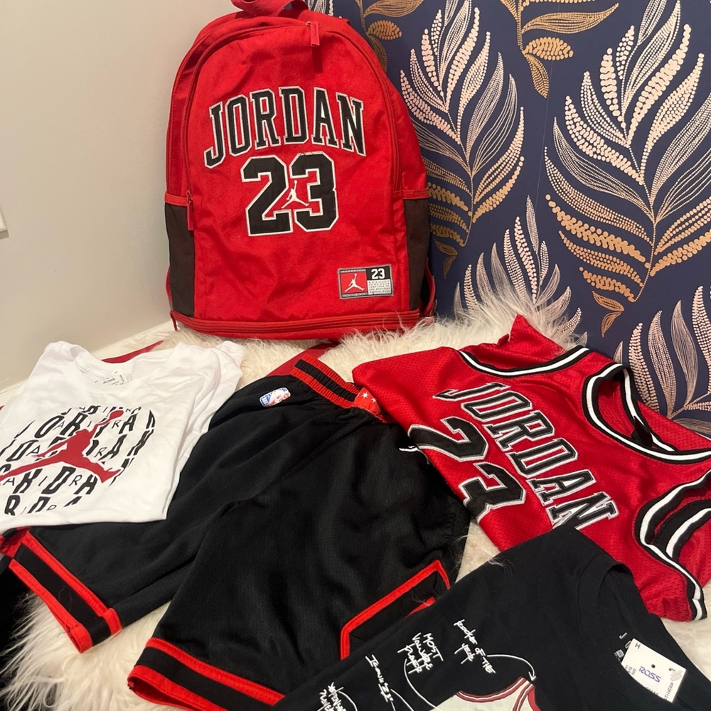 JORDAN BACKPACK TWO T-SHIRTS JERSEY AND SHORTS